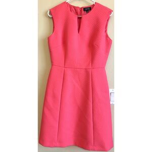 Tahari Arthur S Levine Coral Pink Textured & Straight Cut Dress Women's SIze 6